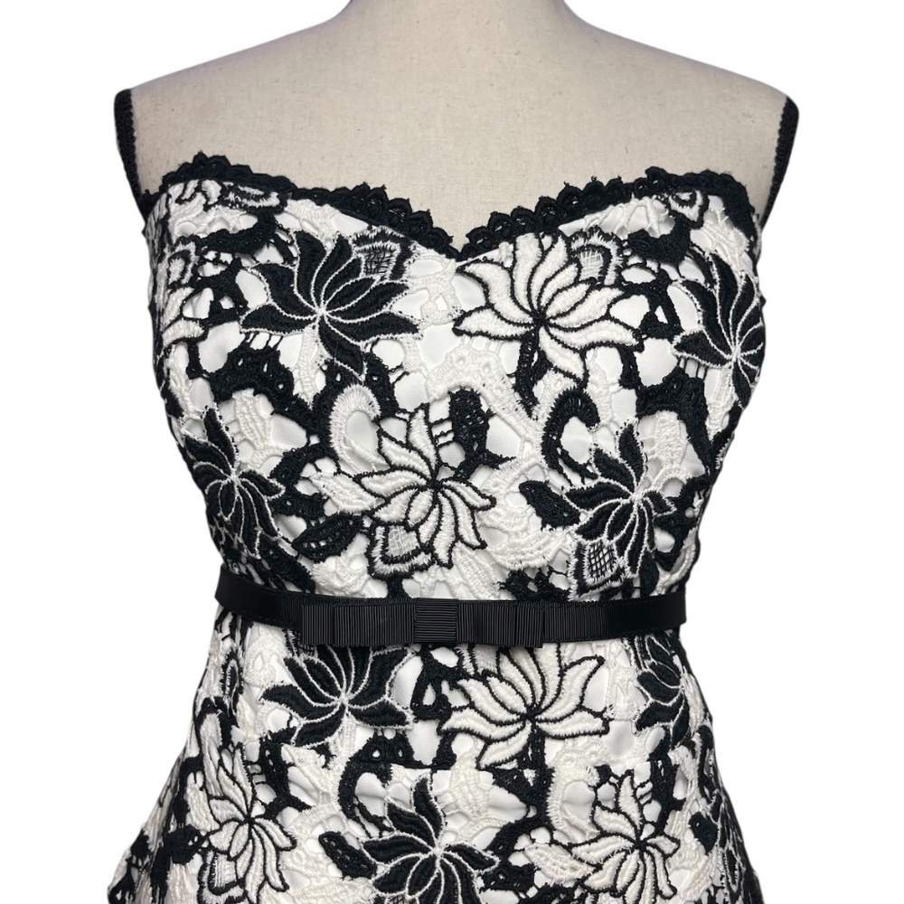 White House Black Market Bustier - Picture 2 of 5